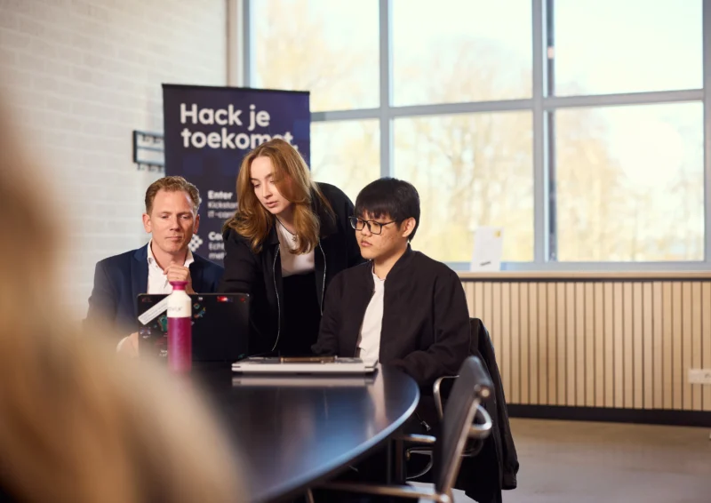 Starter Applicatie en deskengineer (betaald omscholingsprogramma)